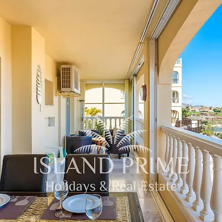 شقة Stunning Golf & Sea Views With Heated Pool Ogg106