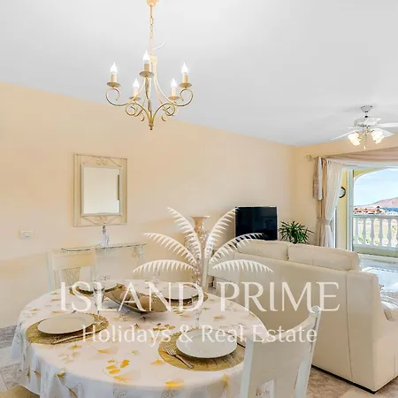 Stunning Golf & Sea Views With Heated Pool Ogg106